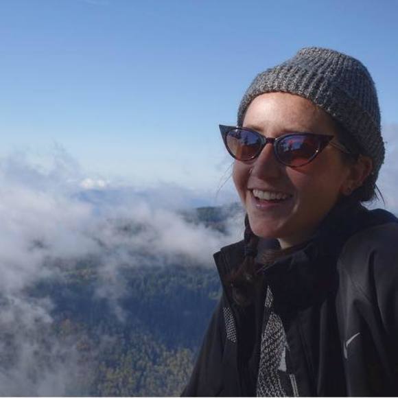 Meet your Posher, Danica - Picture 1 of 1